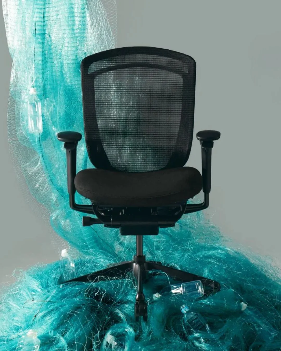 ergonomichne-krislo-contessa-tkanina-chorne_8.webp