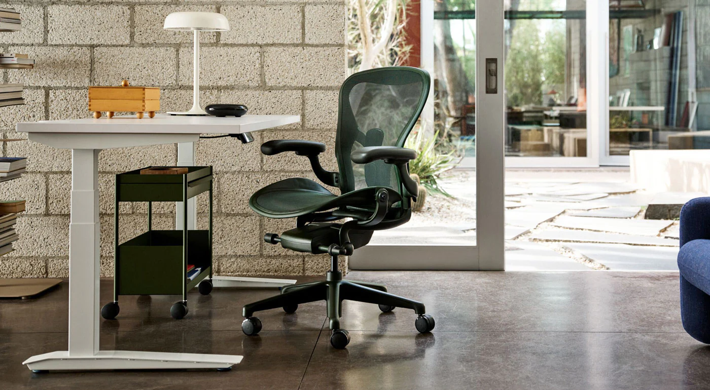 Aeron-Lifestyle.webp