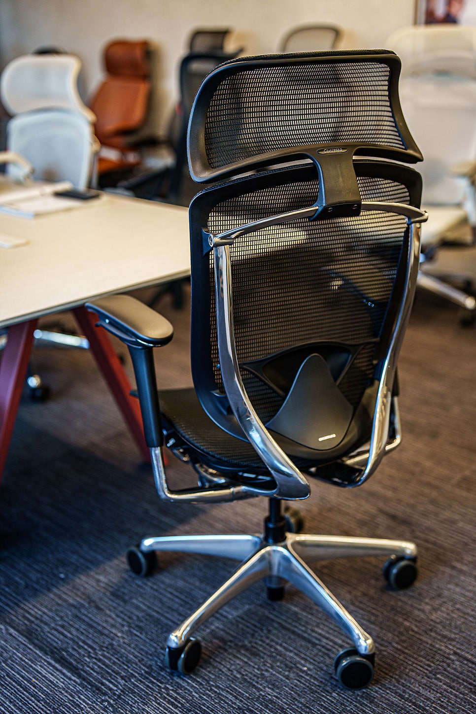 Okamura Contessa II Now Available in Black at CHAIRPARK Hannam Showroom