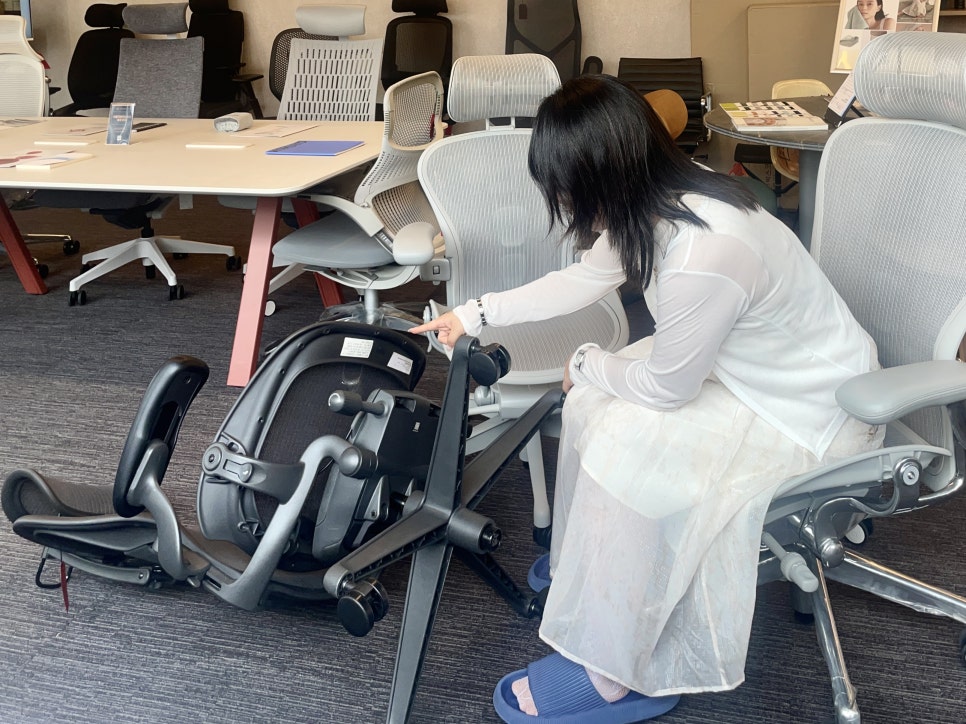 How to Buy a Used Herman Miller Aeron Without Getting Burned
