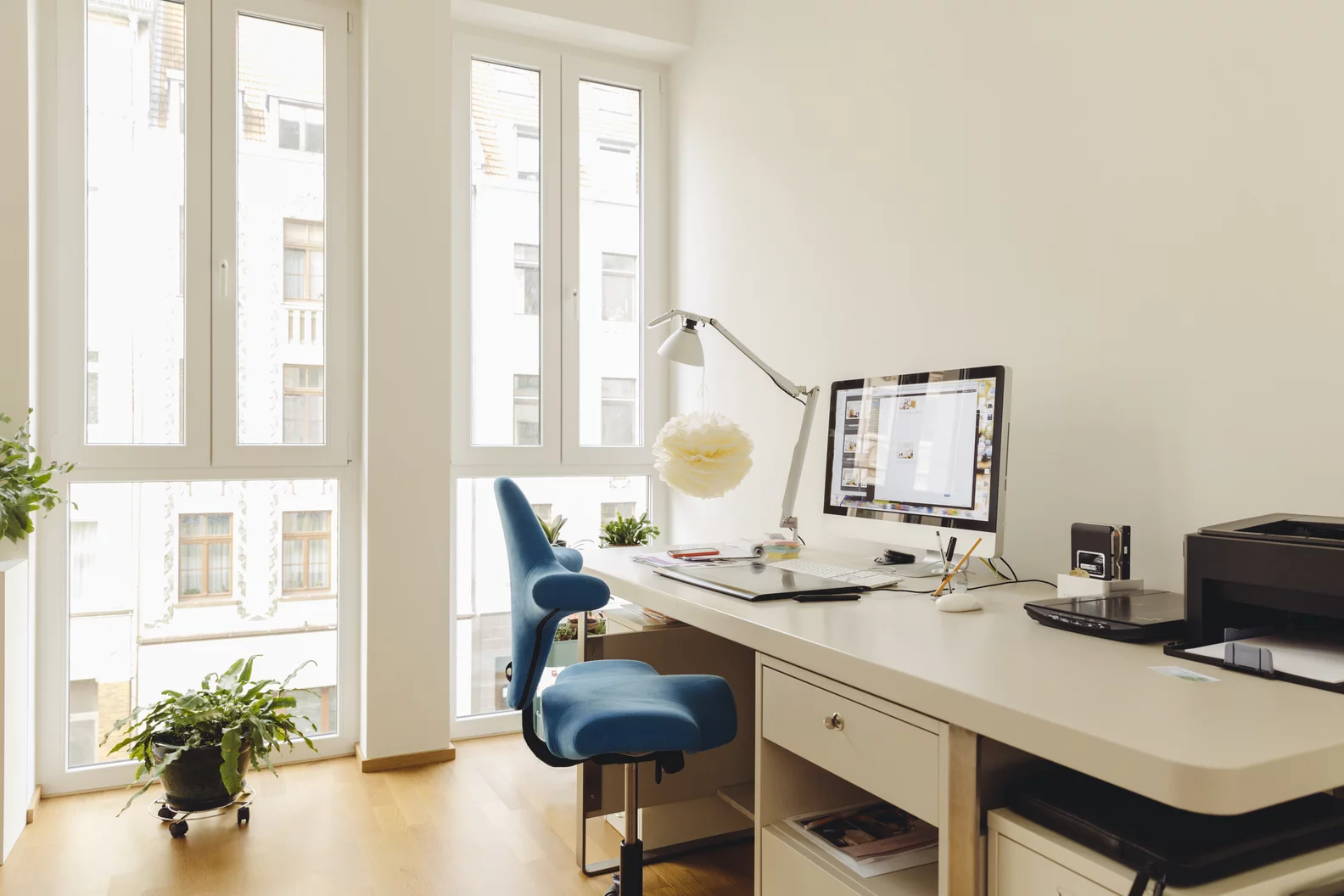 The 11 Best Office Chairs For Addressing Back Pain - Popsugar