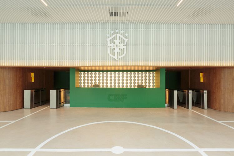 Gallery of Bene Flagship Store Neutorgasse / Solid Architecture - 31 - ArchDaily México