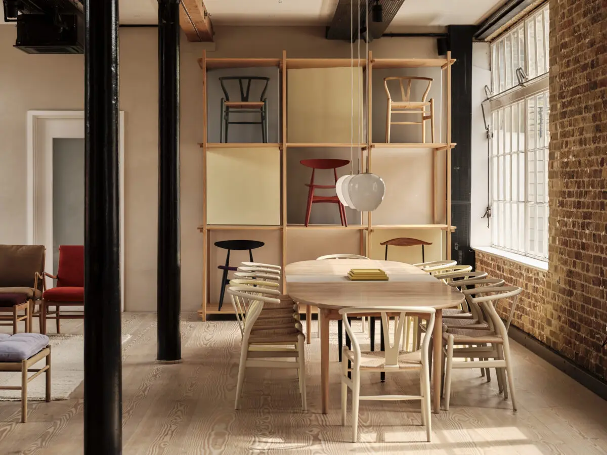 Carl Hansen & Søn partners with colour consultancy Etté to reimagine its Clerkenwell showroom - ICON Magazine